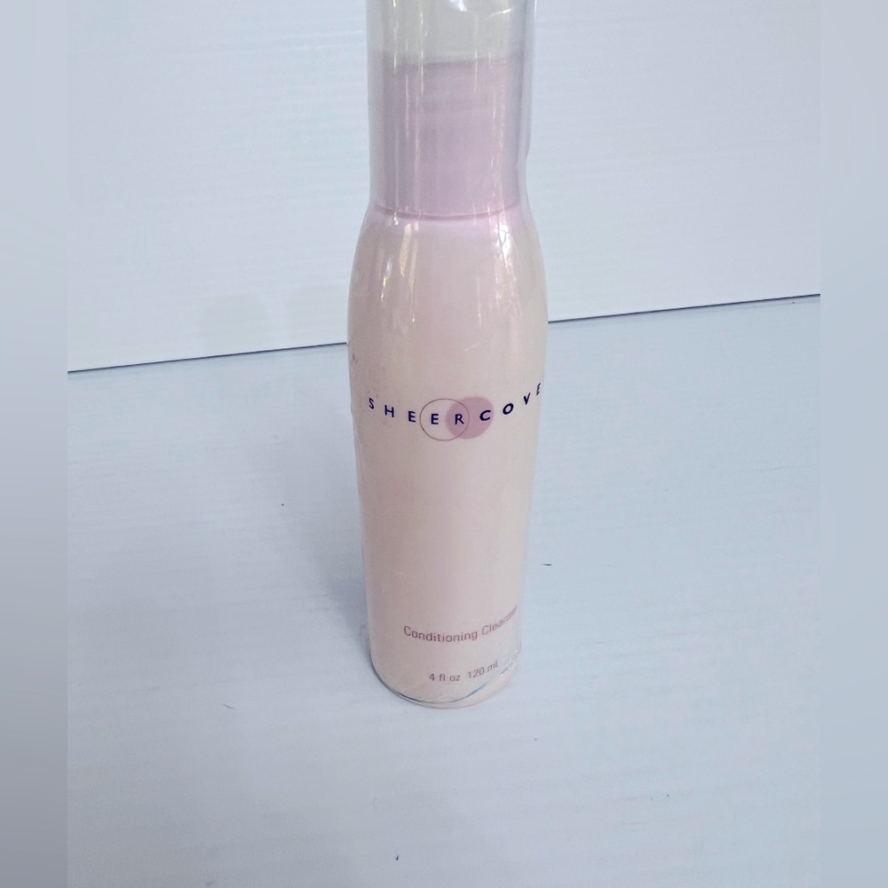 Sheer Cover conditioning cleanser